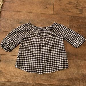 2T off shoulder shirt